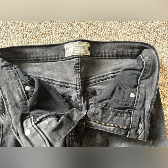 Free People Charcoal Colored Jeans - Picture 8 of 10
